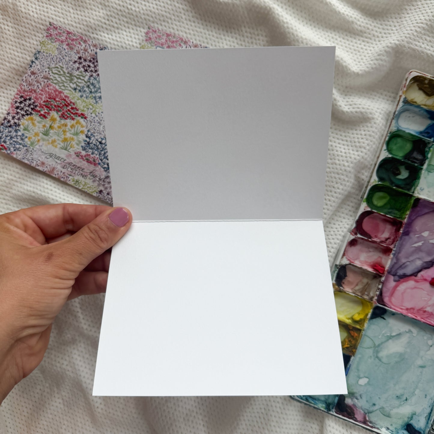 Cheerful Meadow Folded Note Cards