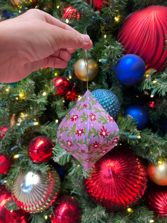 Lavender Daisy Chain Ornament